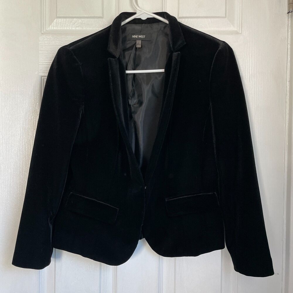 Nine west black velvet blazer hook and eye clasp size 2